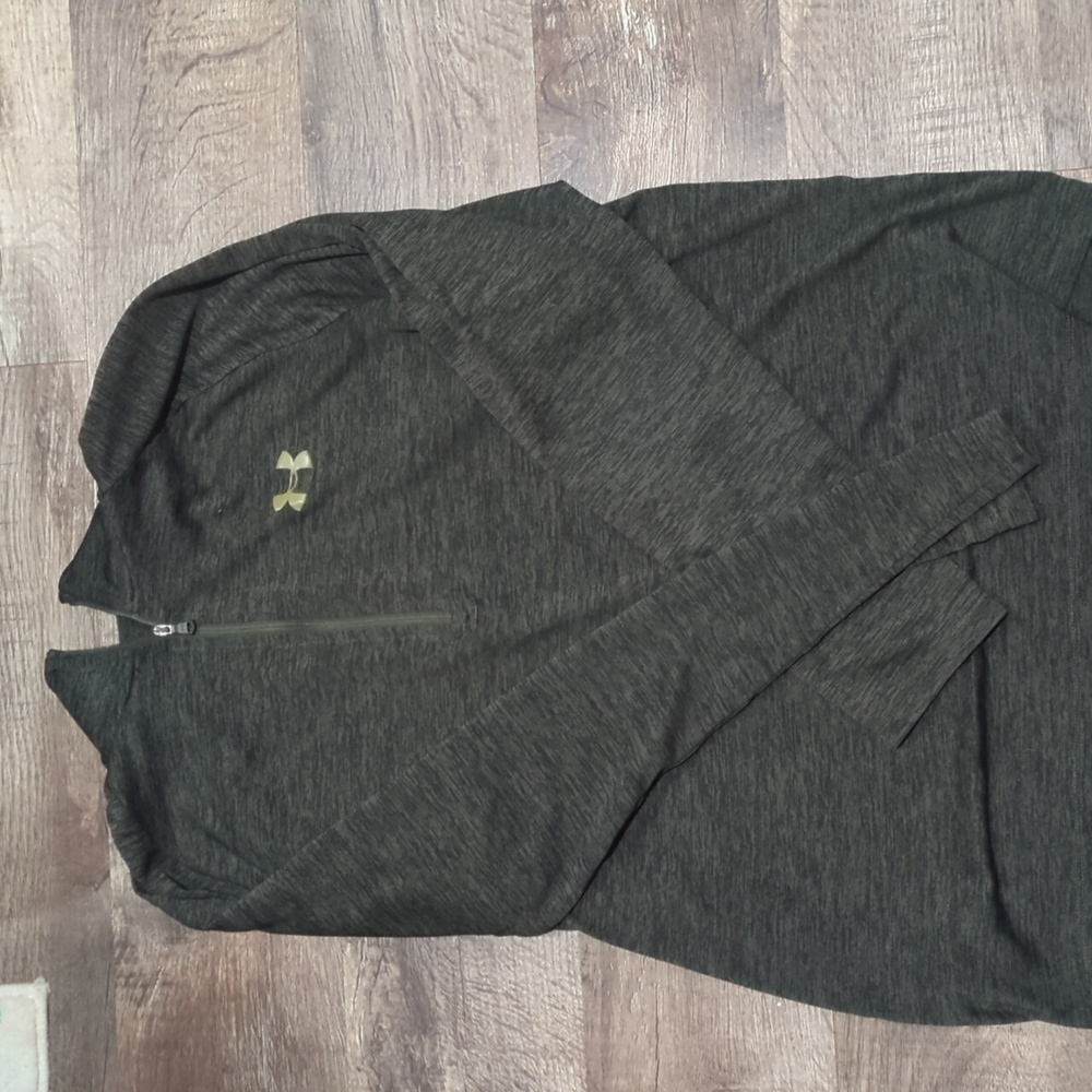 Assorted Activewear Bundle - image 8